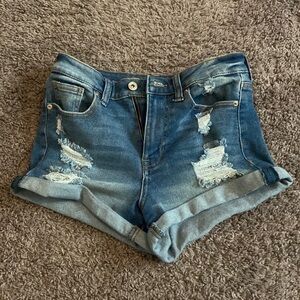 Cute denim jean shorts size 27